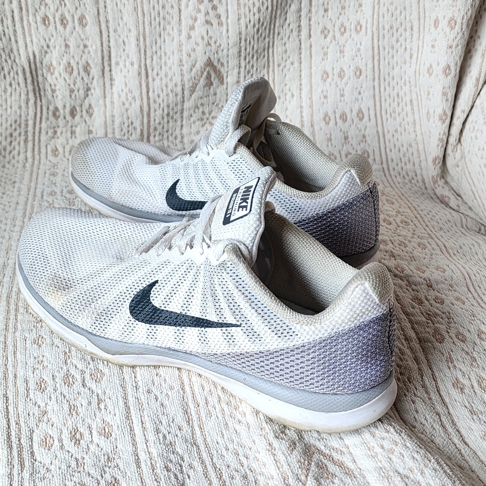 Nike‎ training in season TR6 women’s Shoes size 9 white Gray